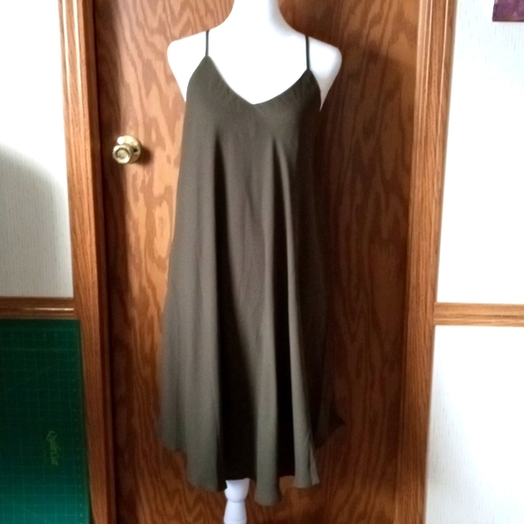 Summer, beachy, party's, career - Picture 1 of 5